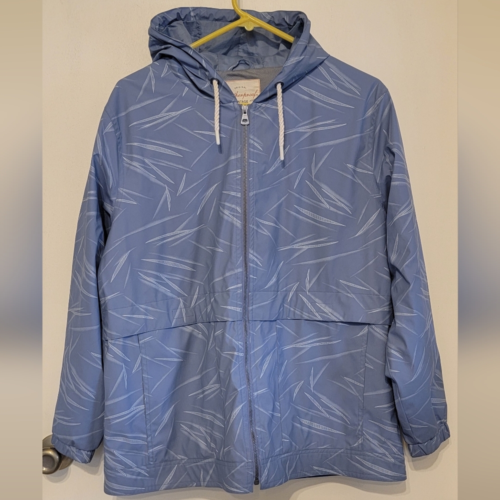Weatherproof Blue Patterned Hooded Rain Jacket Size Large, like new